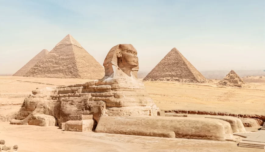 Tour to Giza Pyramids & Egyptian Museum